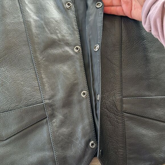 FMC Vest Men’s Size 46 Black Leather Biker Motorcycle Riding Grunge NWOT - Picture 10 of 12
